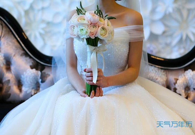 夢見結婚辦酒席_夢見和老公結婚辦婚禮_夢見別人結婚辦喜事