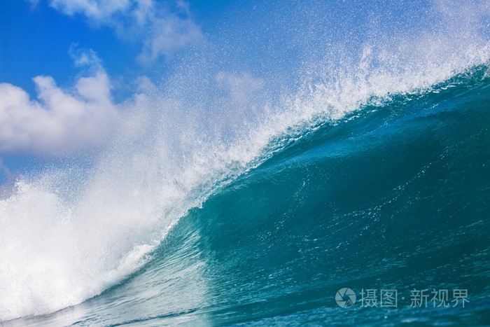 夢到漲潮的大海_夢見大海漲潮_夢見大海漲潮水